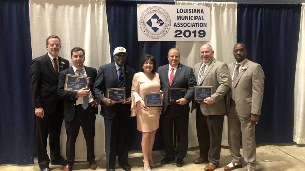 Gretna wins the 2018 Community Achievement Award at La. Municipal Association annual conference in Monroe, LA for outstanding community improvement in basic services for the 4th Street Extension Project.